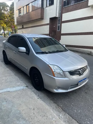 Nissan Sentra 2.0/ 2.0 Flex Fuel 16V Aut. 2011