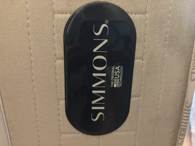 Colchão Simmons casal 1,38 x 1,88