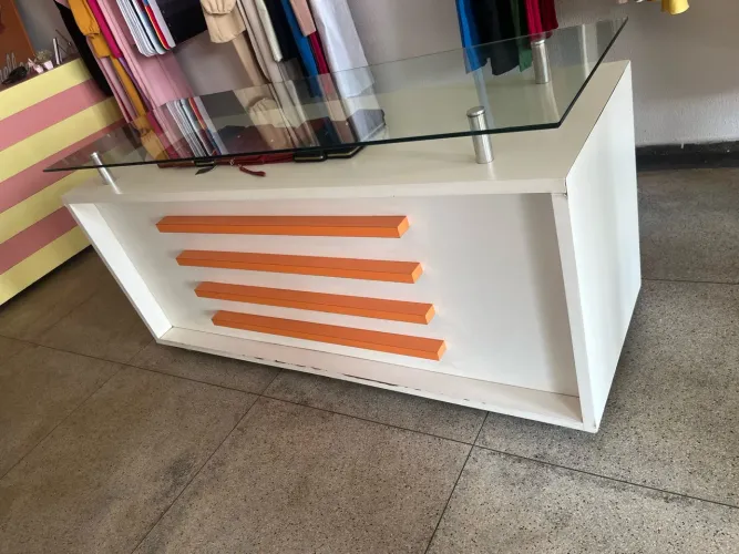 Balcão expositor