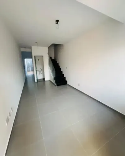 Sobrado para venda possui 100 metros quadrados com 2 quartos em Jardim Lajeado - São Paulo