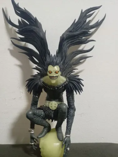 Action Figure Ryuk Death Note - Abystyle  SFC {Modelo Glow In The Dark/Brilha no escuro) 