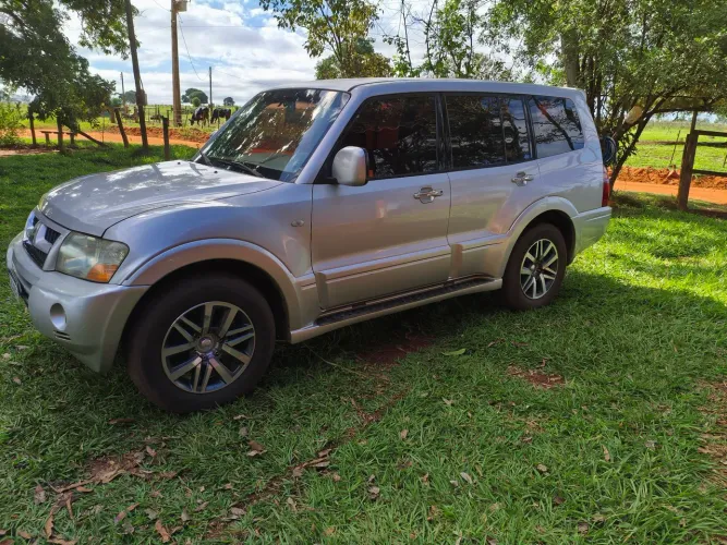 Mitsubishi Pajero GLS 3.5 V6 4P Aut. 2003