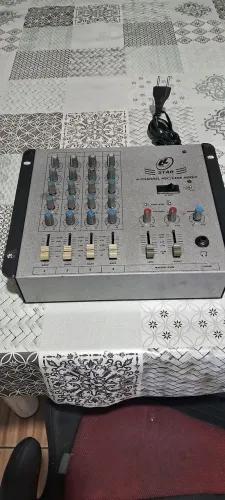 Mesa de som