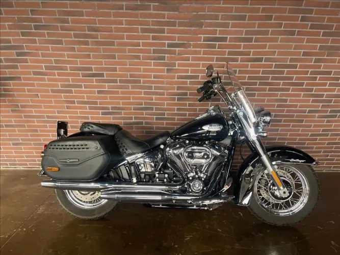 HARLEY-DAVIDSON HERITAGE SOFTAIL CLASSIC 114