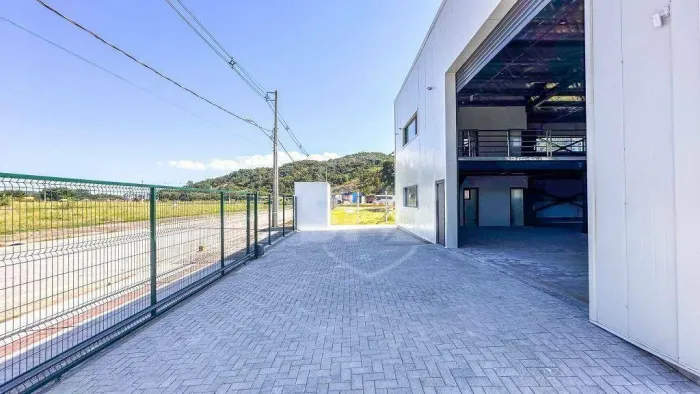 Galpão para alugar, 710 m² por R$ 12.800/mês - Bela Vista - Gaspar/SC