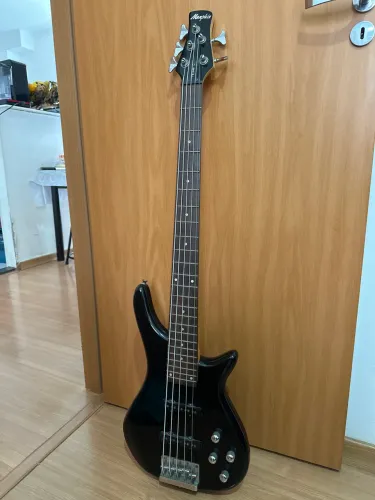 Baixo 5 Cordas Memphis by Tagima TB-540 (Ativo)