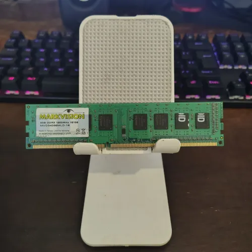 Memória RAM DDR3 4GB