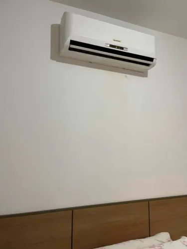 Ar-condicionado Goldentec 12.000 BTUs