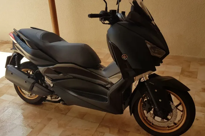 Vendo Xmax 250 2024, 10900 km, na garantia, Taubate