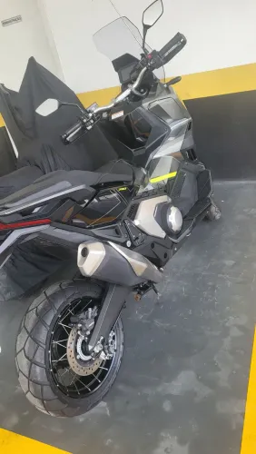 Honda X-ADV 750, novíssima,  baixa kilimetragem, garantia de fábrica até 2028 , maravilha