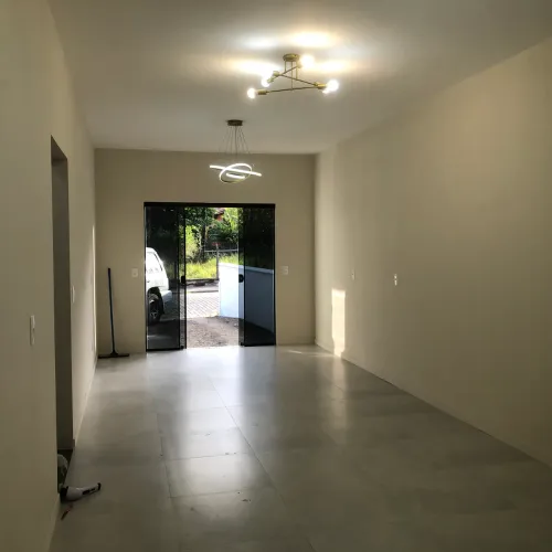 Casa nova tres quartos a tres minutos do centro próximo garagem ldo rio morto