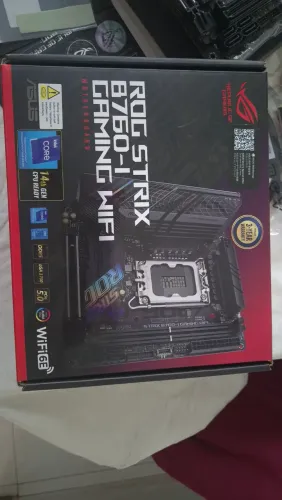 Placa mãe Asus rog strix B760-i