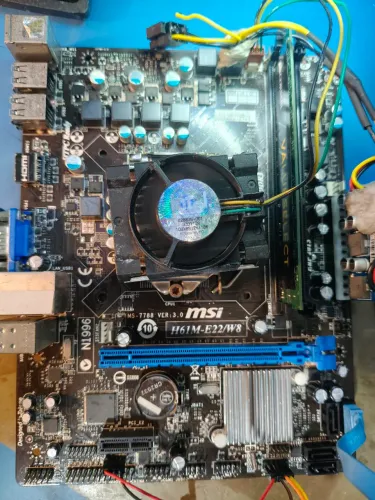 Placa mãe MSI H61M-E22 Intel 1155