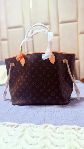 Louis Vuitton Neverfull