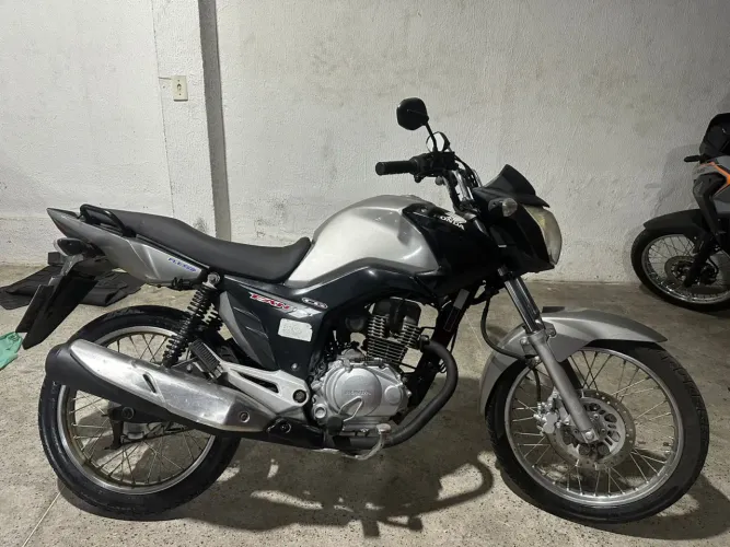 HONDA CG FAN 150 2015 ÚNICO DONO