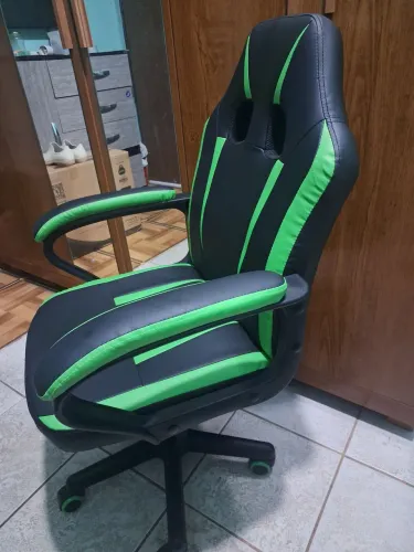Cadeira game nova
