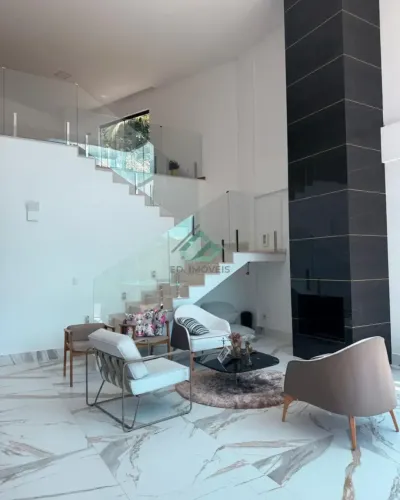 Casa Alto Padrão à Venda nas Montanhas Capixabas 3 Quartos e Acabamento de Primeira
