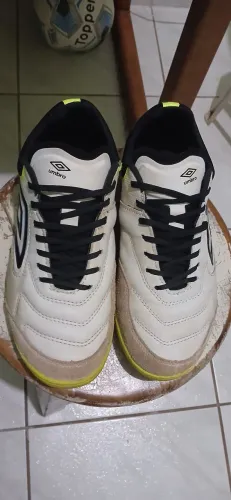 Chuteira futsal umbro adamant master class pro bump 