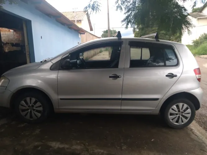 Volkswagen Fox Plus 1.0mi/ 1.0mi Total Flex 8V 3P 2005