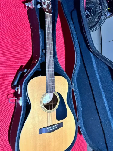 Vilão fender CF 60