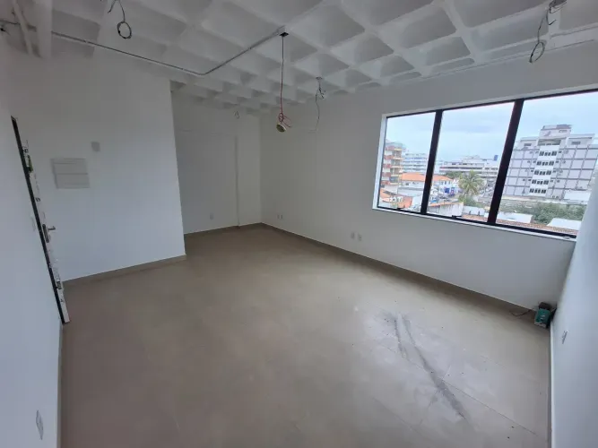 PASSAGEM - Sala Comercial - 30m² - 1 Vg Garagem - Excelente Condomínio e Localização - Por