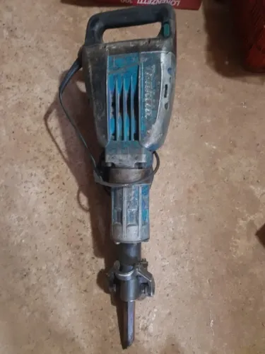 Rompedor Makita HM1307CB Sextavado 33,8J 1510W 17kg