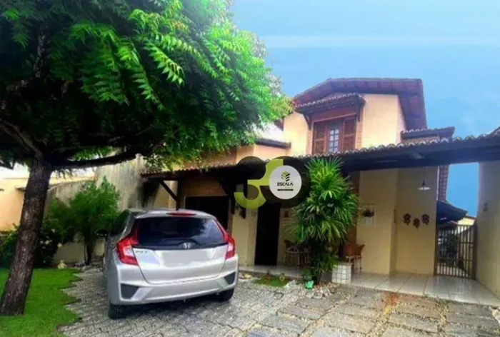 Casa duplex com 3 quartos à venda, 122 m², condomínio fechado, financia - Cidade dos Funci