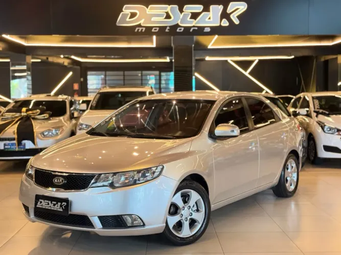 Kia Motors Cerato 1.6 16V Mec. 2011
