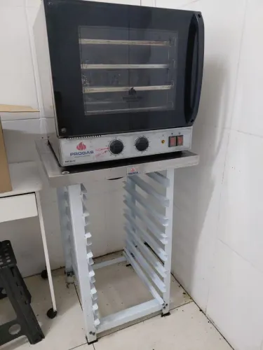 Forno Turbo Elétrico Pro Gás com suporte e 6 esteiras