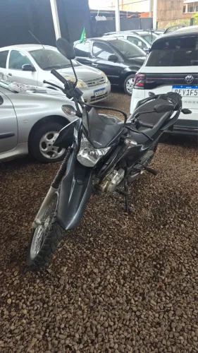 Honda NXR 160 Bros ESDD 2022/2023, preta, com 21.404 km.