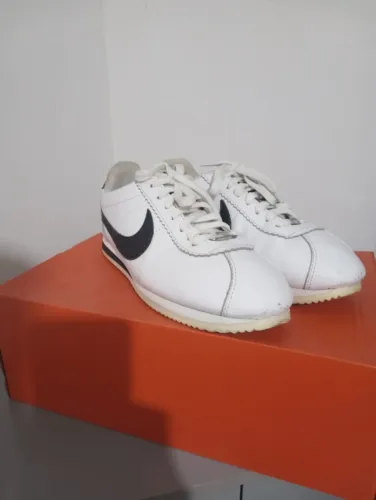 Nike Cortez