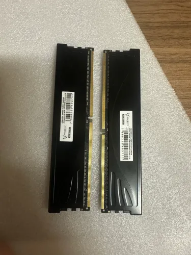 Memória ram ddr4 3200mhz Sou de Campinas não abaixo o preço é pagar sem choro