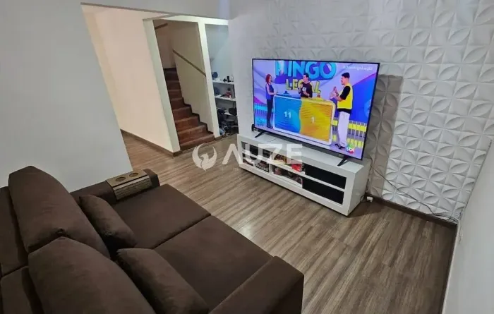 Sobrado à venda com 3 quartos no Xaxim, Curitiba, PR