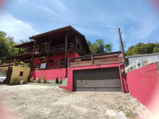 CONFORTO, CHARME E VISTA PARA O MAR! OPORTUNIDADE NO RIBEIRÃO DA ILHA