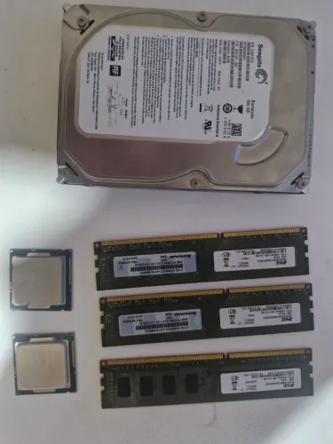 Kit hd 500gb seagate, 6 Gb memória ram ddr3 2 processador lga 1150 g3220 e g3260.