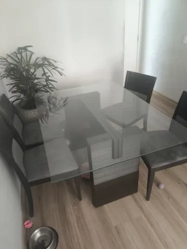 Desapego Mesa de de vidro 4 cadeiras só R$249,99