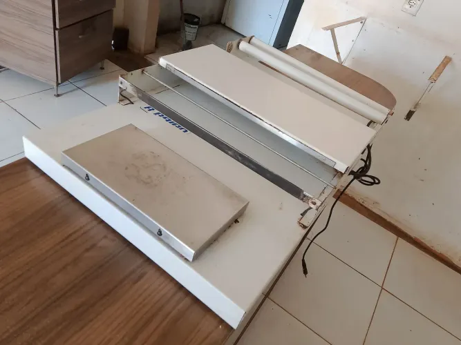 Seladora embaladora filme PVC 50cm p/ bandeja de isopor