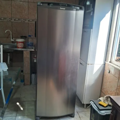 Geladeira cônsul frosfree funcionando perfeitamente