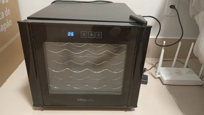 Adega Climatizada Easy Cooler 18 Garrafas - Excelente Estado