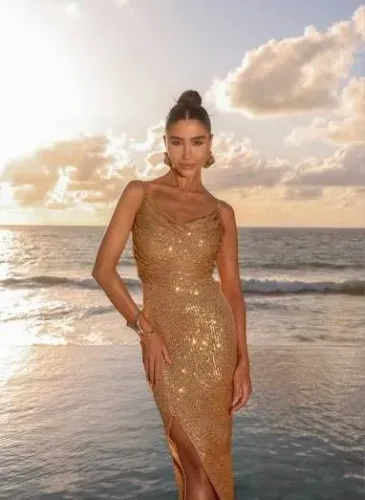 VESTIDO DOURADO MID ALTO NIVEL