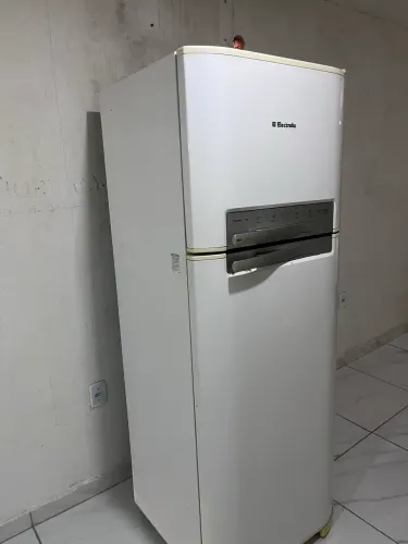 Geladeira Eletrolux 