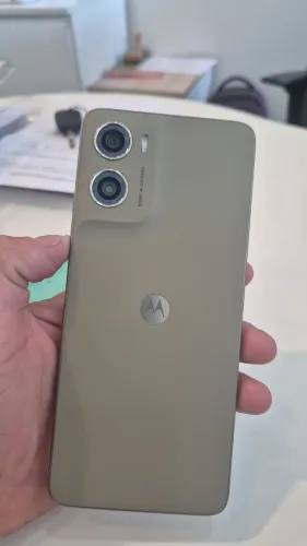 vendo moto g06 