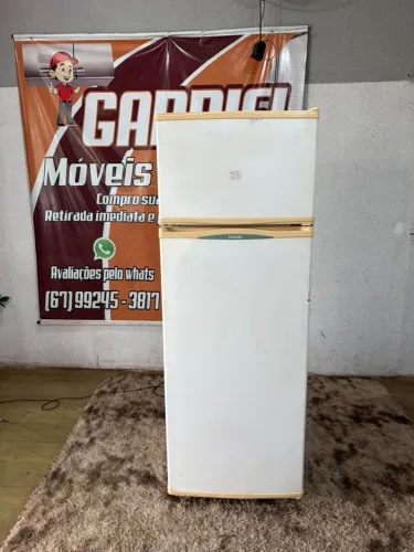 ? GELADEIRA CONSUL DGELO ? bem conservada marcas de uso ?Entrego e passo cartão