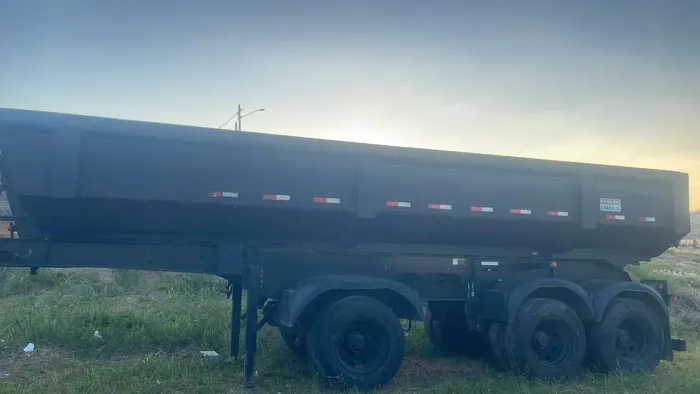 Carreta caçamba RANDON 3 eixos, canguru 2021