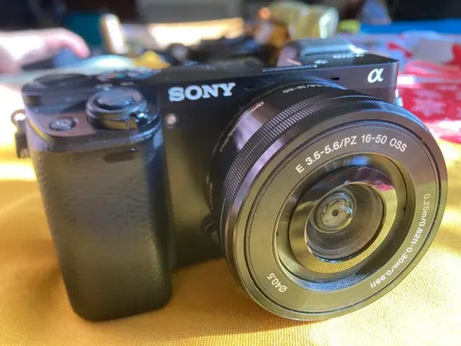 Câmera Sony a-6000 mirrorless sem espelho