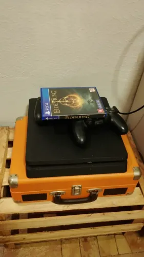 PS4 SLIM