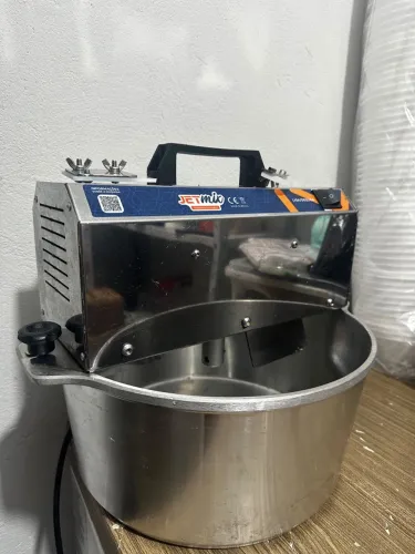 VENDO Panela Mexedora / Masseira para doces e salgados.