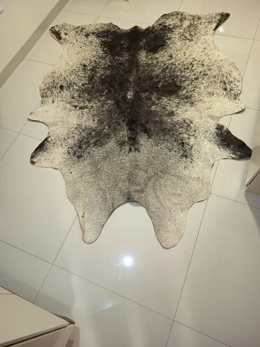 Tapete couro legítimo boi inteiro