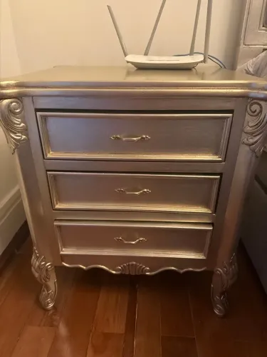 Mesa lateral cama
