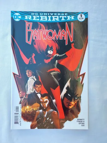 Quadrinho Batwoman DC Universe Rebirth ( versão inglês)
